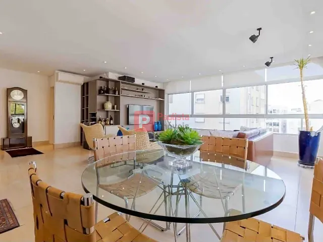 Apartamento com 220m² 2 quartos e 3 banheiros, à venda, no bairro Itaim Bibi em São Paulo