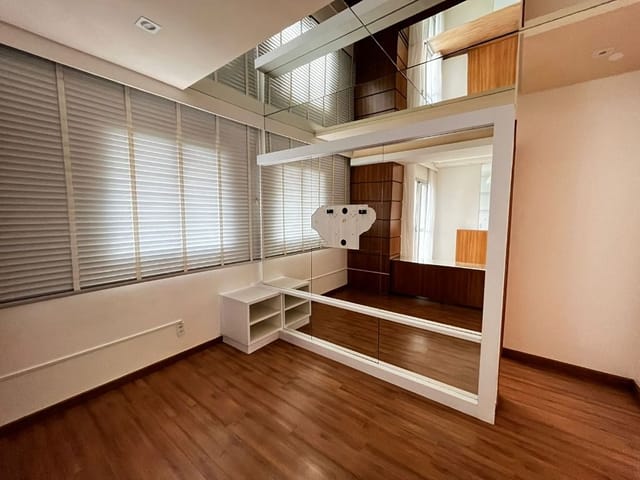 Apartamento 2 quartos e 2 banheiros, à venda, no bairro Gleba Palhano em Londrina