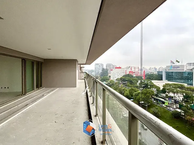 Apartamento com 256m² 4 quartos e 6 banheiros, à venda, no bairro Vila Clementino em São Paulo