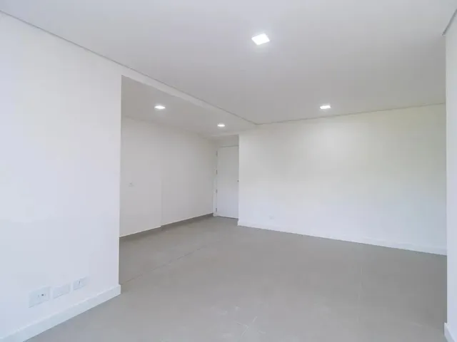 Apartamento 2 quartos e 2 banheiros, para alugar, no bairro Ecoville em Curitiba