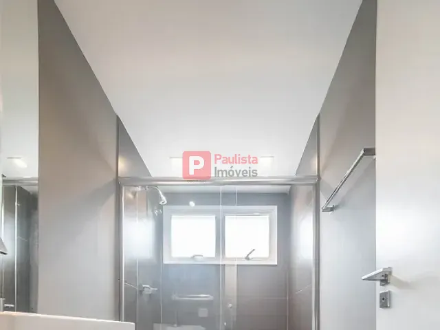 Apartamento 1 quarto e 2 banheiros, à venda ou para alugar, no bairro Vila Gertrudes em São Paulo