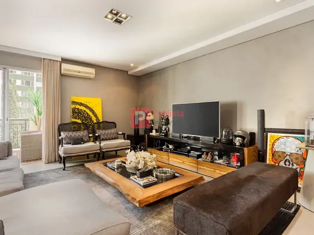 Apartamento 2 quartos e 3 banheiros, à venda ou para alugar, no bairro Moema em São Paulo