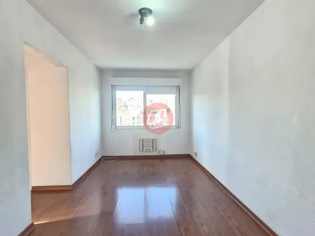 Apartamento com 98m² 2 quartos e 1 banheiro, à venda ou para alugar, no bairro Partenon em Porto Alegre
