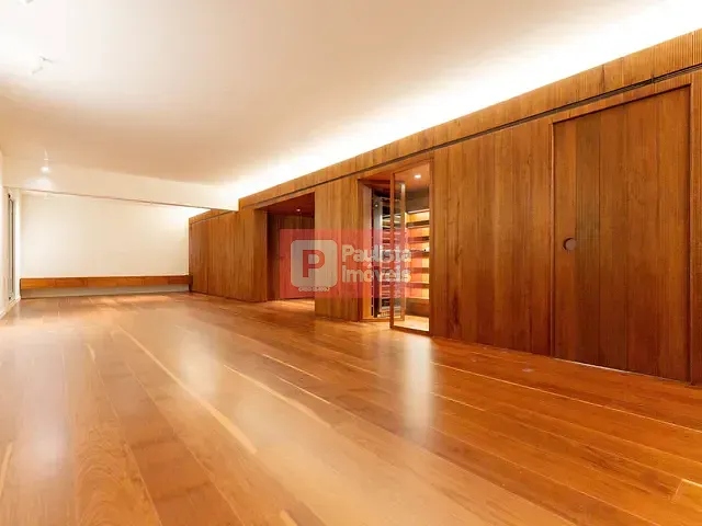 Apartamento com 200m² 3 quartos e 3 banheiros, à venda, no bairro Itaim Bibi em São Paulo