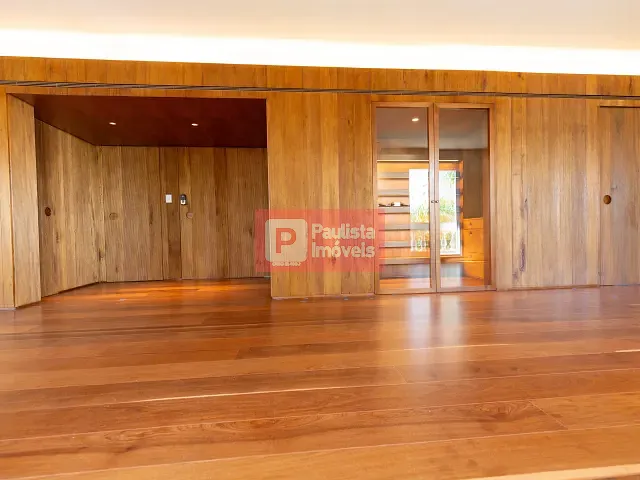 Apartamento com 200m² 3 quartos e 3 banheiros, à venda, no bairro Itaim Bibi em São Paulo