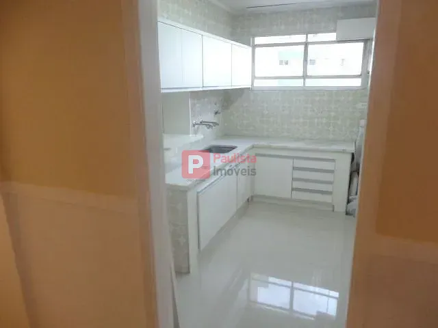 Apartamento com 178m² 3 quartos e 3 banheiros, para alugar, no bairro Jardim das Acácias em São Paulo