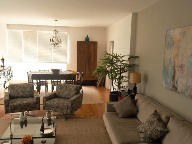 Foto do Apartamento - Apartamento à venda no bairro Barra Funda, em São Paulo, com área total de 260m². O imóvel possui 3 quartos, sendo 1 suíte | Vista Livre