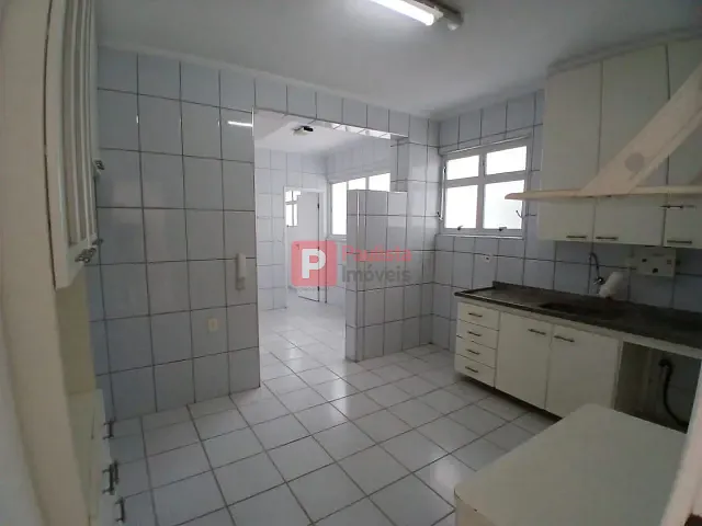 Apartamento 3 quartos e 2 banheiros, para alugar, no bairro Jardim Europa em São Paulo
