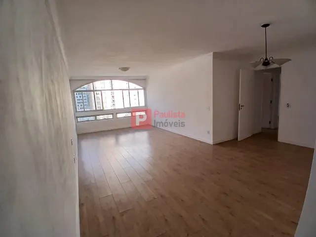 Apartamento 3 quartos e 2 banheiros, para alugar, no bairro Jardim Europa em São Paulo