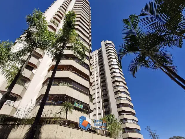 Apartamento com 246m² 4 quartos e 6 banheiros, à venda, no bairro Vila Suzana em São Paulo