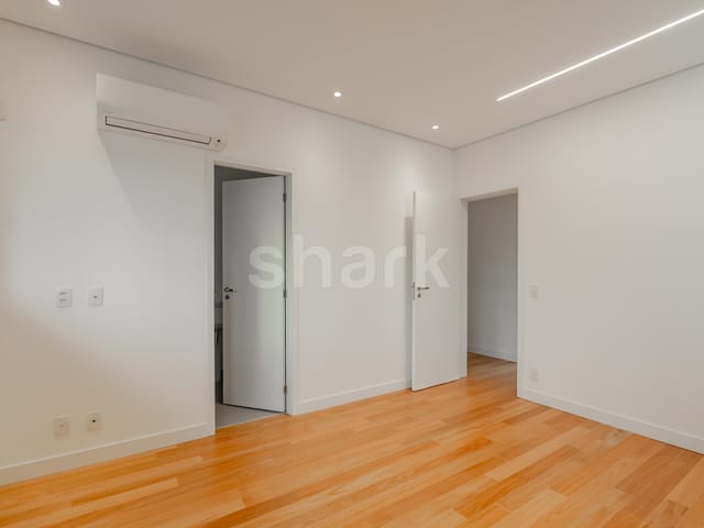 Apartamento com 142m² 3 quartos e 5 banheiros, à venda, no bairro Vila Olímpia em São Paulo
