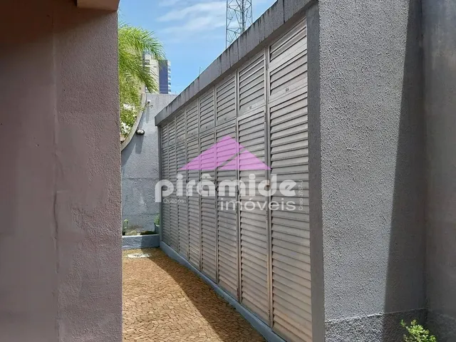 Apartamento com 10m² 4 quartos e 2 banheiros, à venda ou para alugar, no bairro Martim de Sá em Caraguatatuba