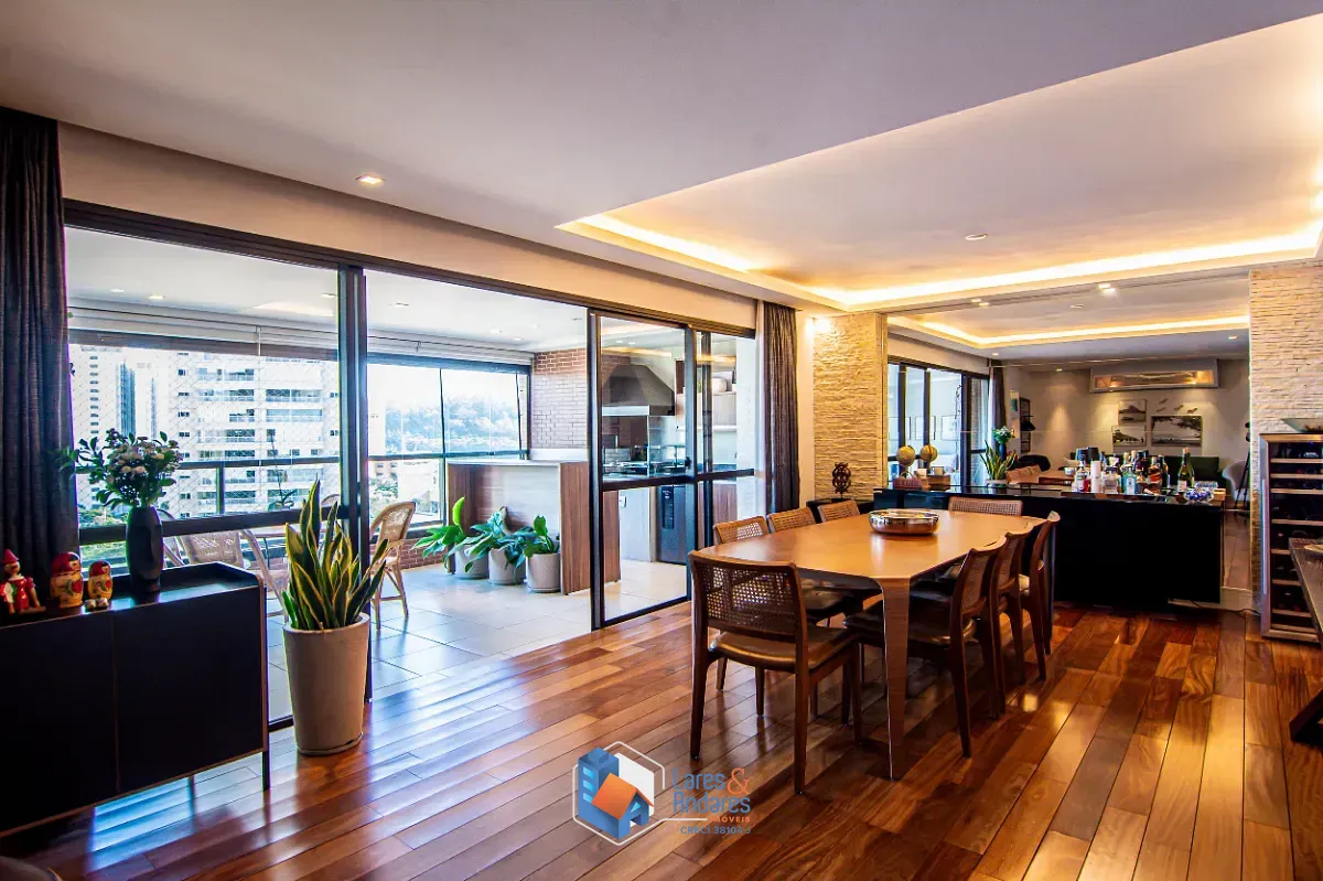 Apartamento, 3 quartos, 209 m² - Foto 1