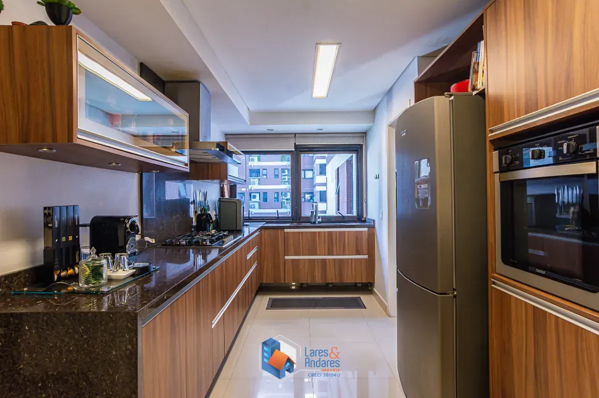 Apartamento, 3 quartos, 209 m² - Foto 11