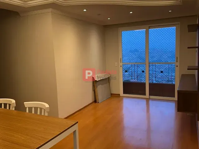 Apartamento com 64m² 3 quartos e 1 banheiro, para alugar, no bairro Vila do Castelo em São Paulo