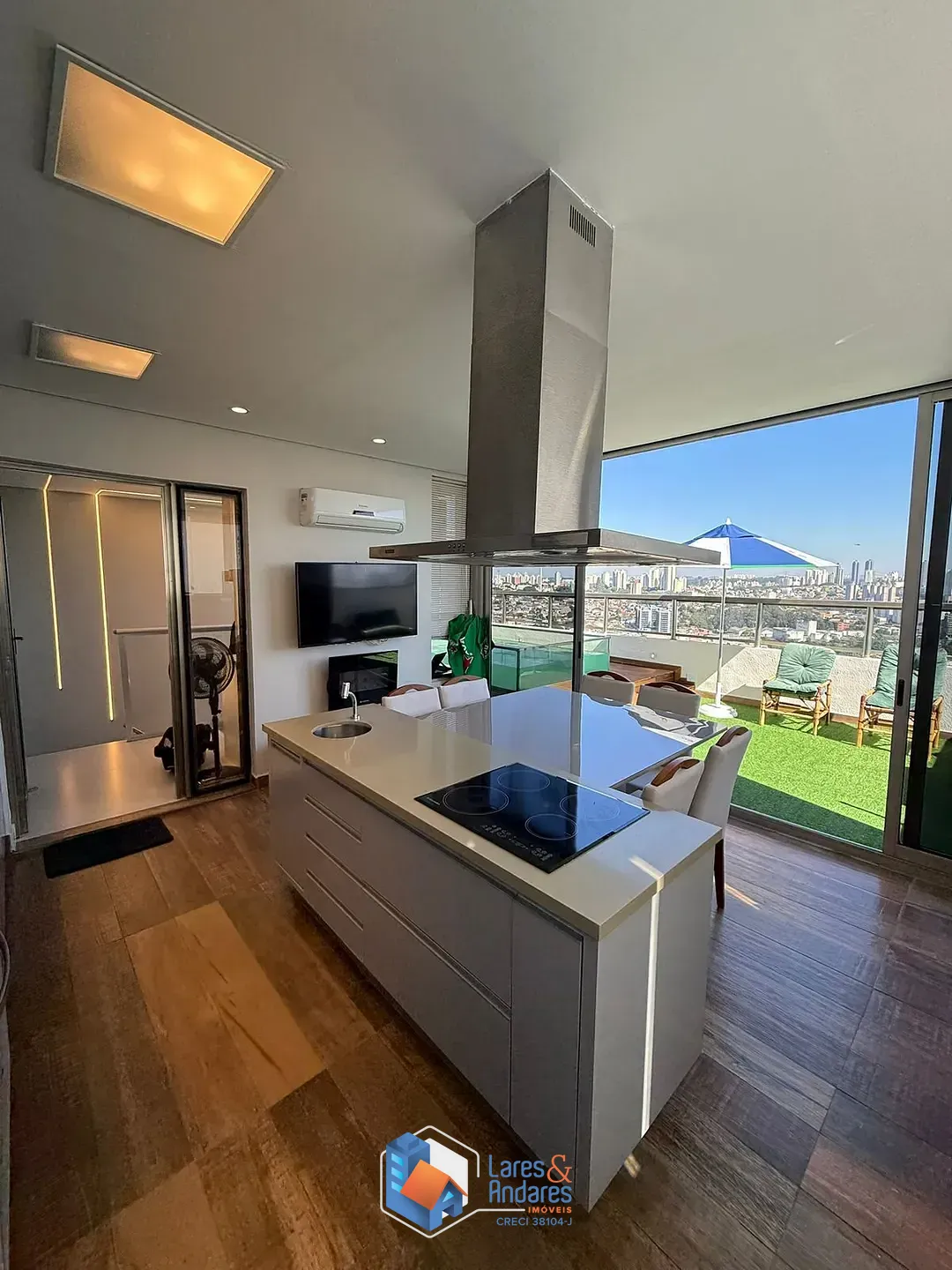 Apartamento, 3 quartos, 140 m² - Foto 1
