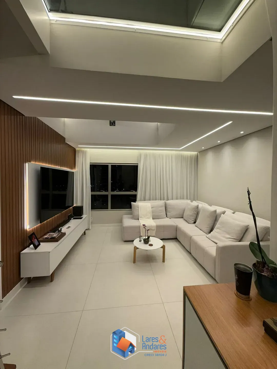 Apartamento, 3 quartos, 140 m² - Foto 2