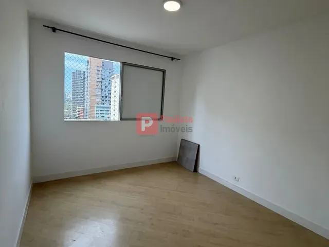 Apartamento 3 quartos e 2 banheiros, para alugar, no bairro Indianópolis em São Paulo