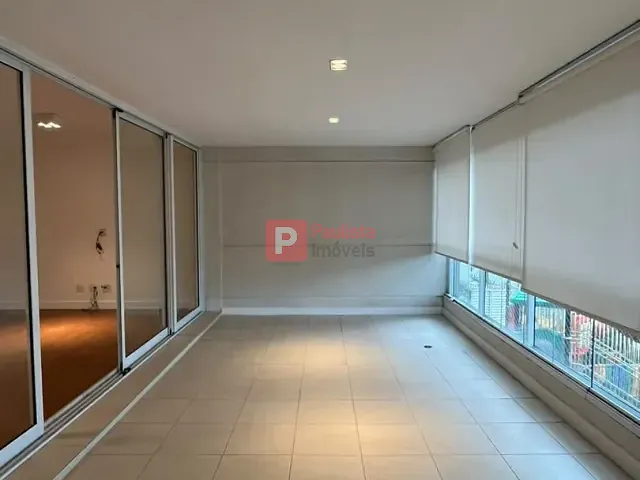 Apartamento 3 quartos e 5 banheiros, à venda ou para alugar, no bairro Campo Belo em São Paulo