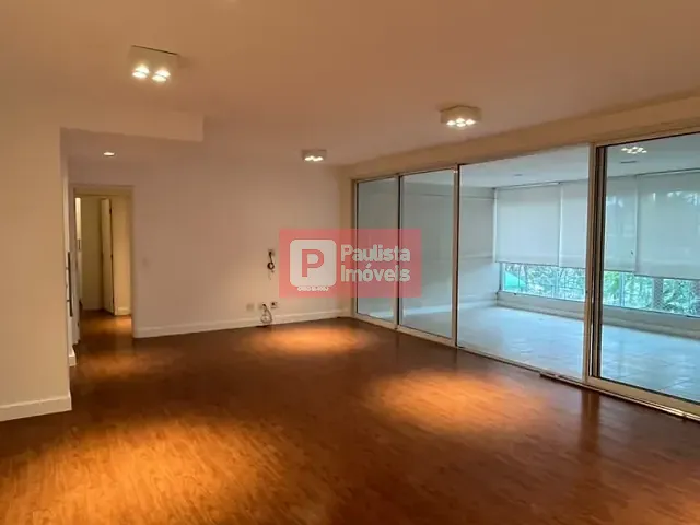 Apartamento 3 quartos e 5 banheiros, à venda ou para alugar, no bairro Campo Belo em São Paulo