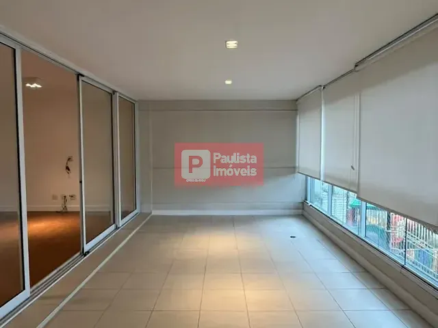 Apartamento 3 quartos e 5 banheiros, à venda ou para alugar, no bairro Campo Belo em São Paulo