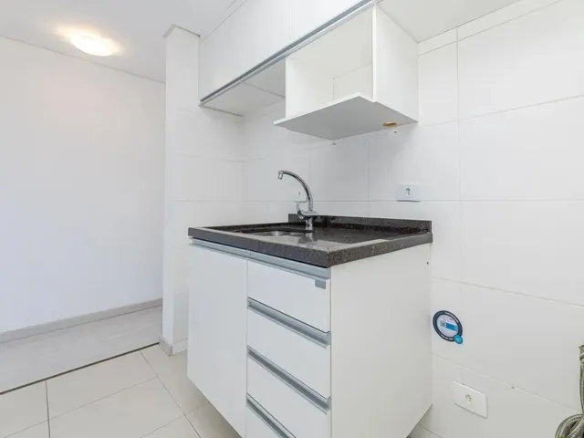 Apartamento 2 quartos e 2 banheiros, para alugar, no bairro Bacacheri em Curitiba