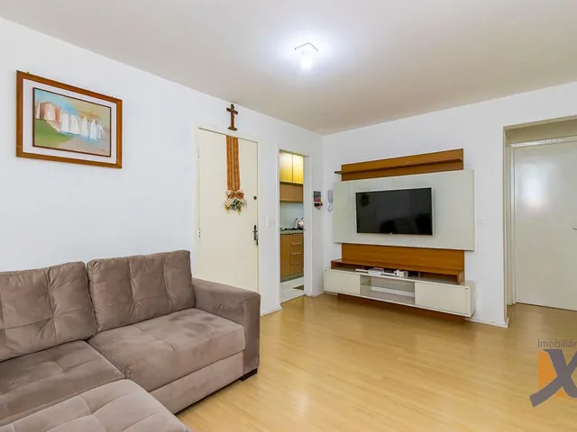 Apartamento 3 quartos e 1 banheiro, à venda, no bairro Pinheirinho em Curitiba