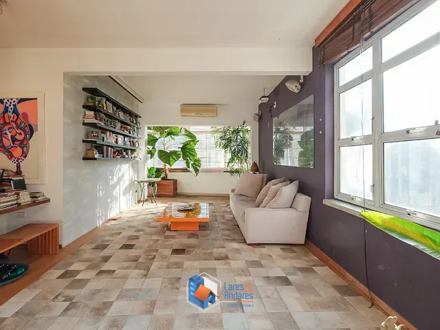 Apartamento com 197m² 3 quartos e 2 banheiros, à venda, no bairro Itaim Bibi em São Paulo