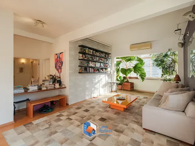 Apartamento com 197m² 3 quartos e 2 banheiros, à venda, no bairro Itaim Bibi em São Paulo