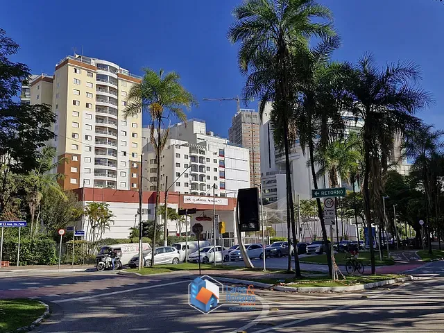 Apartamento com 170m² 3 quartos e 3 banheiros, à venda, no bairro Vila Olímpia em São Paulo