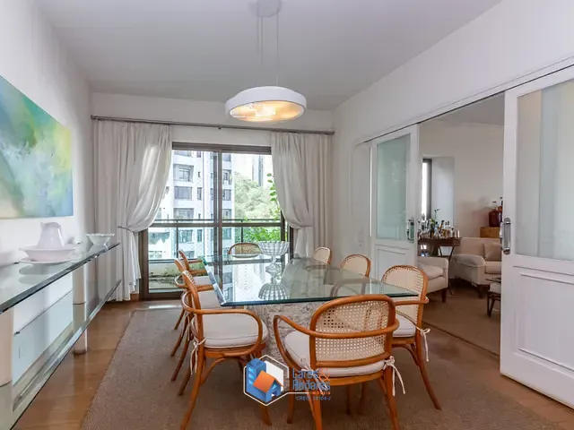 Apartamento com 242m² 3 quartos e 5 banheiros, à venda, no bairro Vila Suzana em São Paulo