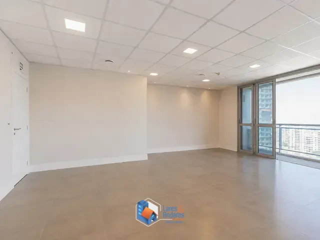 Sala com 55m², à venda, no bairro Chácara Santo Antônio em São Paulo