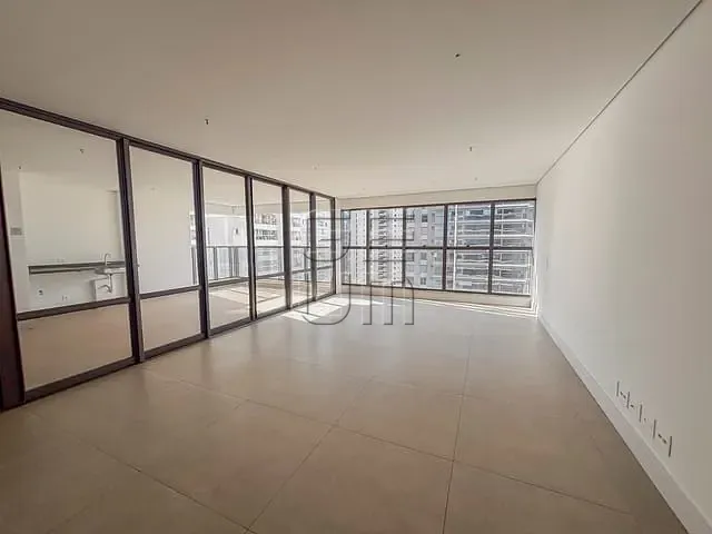 Apartamento com 285m² 3 quartos e 5 banheiros, à venda, no bairro Gleba Fazenda Palhano em Londrina