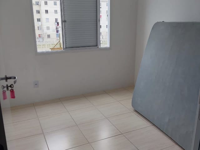 Apartamento 2 quartos e 1 banheiro, à venda, no bairro Areal em Pelotas