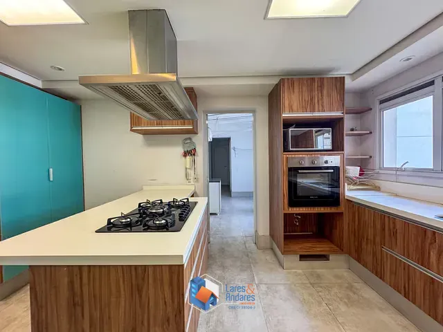 Apartamento com 258m² 4 quartos e 6 banheiros, à venda, no bairro Vila Cordeiro em São Paulo