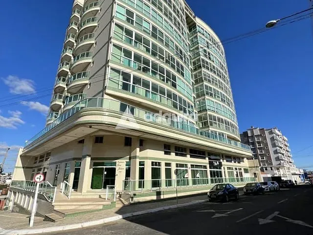 Apartamento com 300m² 3 quartos e 3 banheiros, à venda, no bairro Nova Rússia em Ponta Grossa
