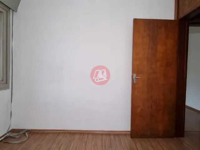 Apartamento 2 quartos e 1 banheiro, à venda, no bairro Teresópolis em Porto Alegre
