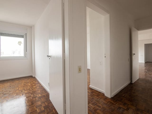 Apartamento 3 quartos e 3 banheiros, à venda, no bairro Centro em Pelotas