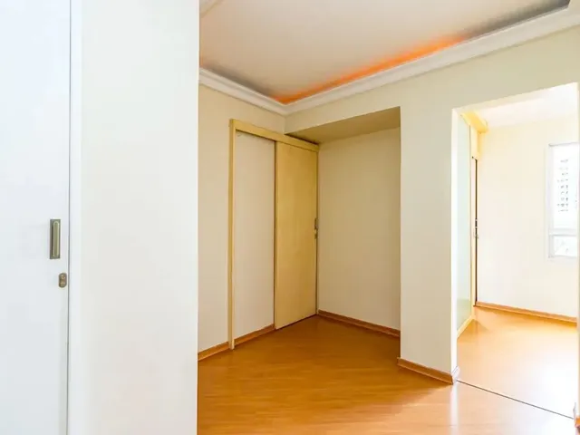 Apartamento 2 quartos e 2 banheiros, à venda, no bairro Bigorrilho em Curitiba