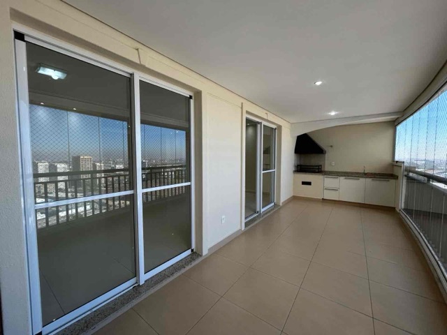 Apartamento com 165m² 3 quartos e 5 banheiros, para alugar, no bairro Alphaville Industrial em BARUERI