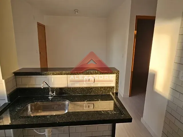 Apartamento 2 quartos e 1 banheiro, à venda, no bairro Jardim Santa Inês III em São José dos Campos