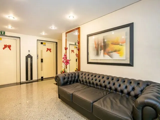 Apartamento 1 quarto e 3 banheiros, para alugar, no bairro Bigorrilho em Curitiba