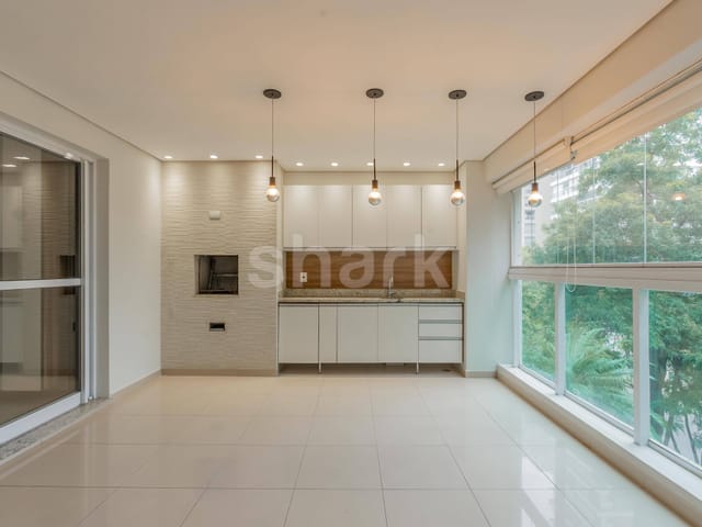 Apartamento com 221m² 4 quartos e 5 banheiros, à venda, no bairro Vila Olímpia em São Paulo
