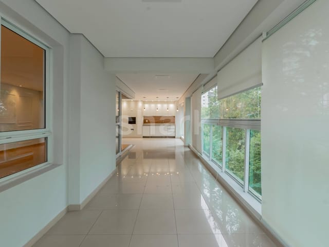 Apartamento com 221m² 4 quartos e 5 banheiros, à venda, no bairro Vila Olímpia em São Paulo