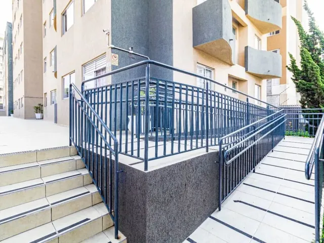 Apartamento 1 quarto e 1 banheiro, para alugar, no bairro Portão em Curitiba