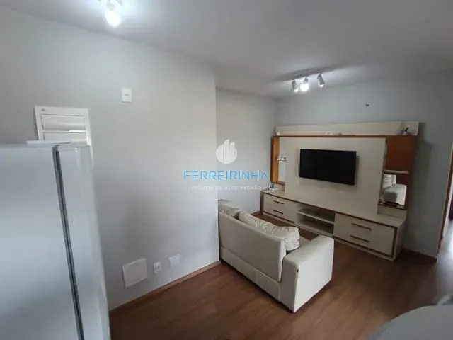 Apartamento 3 quartos e 2 banheiros, à venda ou para alugar, no bairro Condomínio Residencial Colinas do Paratehy em São José dos Campos