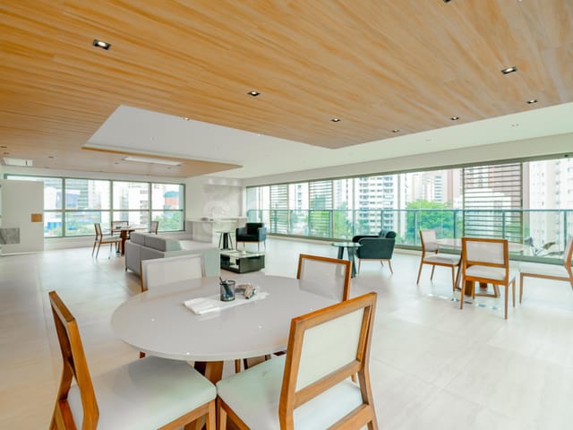 Apartamento com 290m² 4 quartos e 5 banheiros, à venda, no bairro Vila Nova Conceição em São Paulo