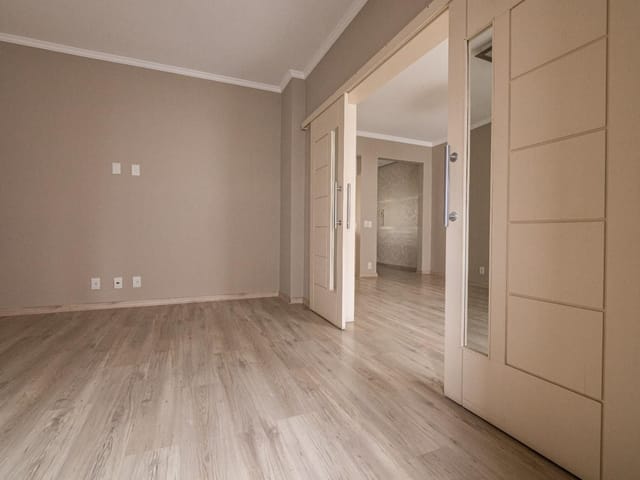 Apartamento 2 quartos e 1 banheiro, à venda, no bairro Centro em Pelotas