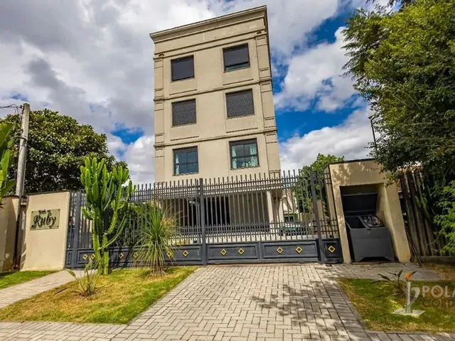 Apartamento 2 quartos e 1 banheiro, à venda, no bairro Orleans em Curitiba