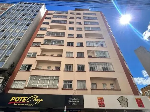Apartamento 3 quartos e 1 banheiro, à venda, no bairro Centro em Curitiba